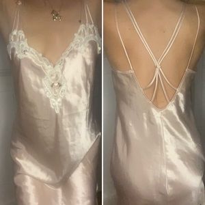 California Dynasty | 80’s VTG Lace trim,embellished mini satin sleep dress | M